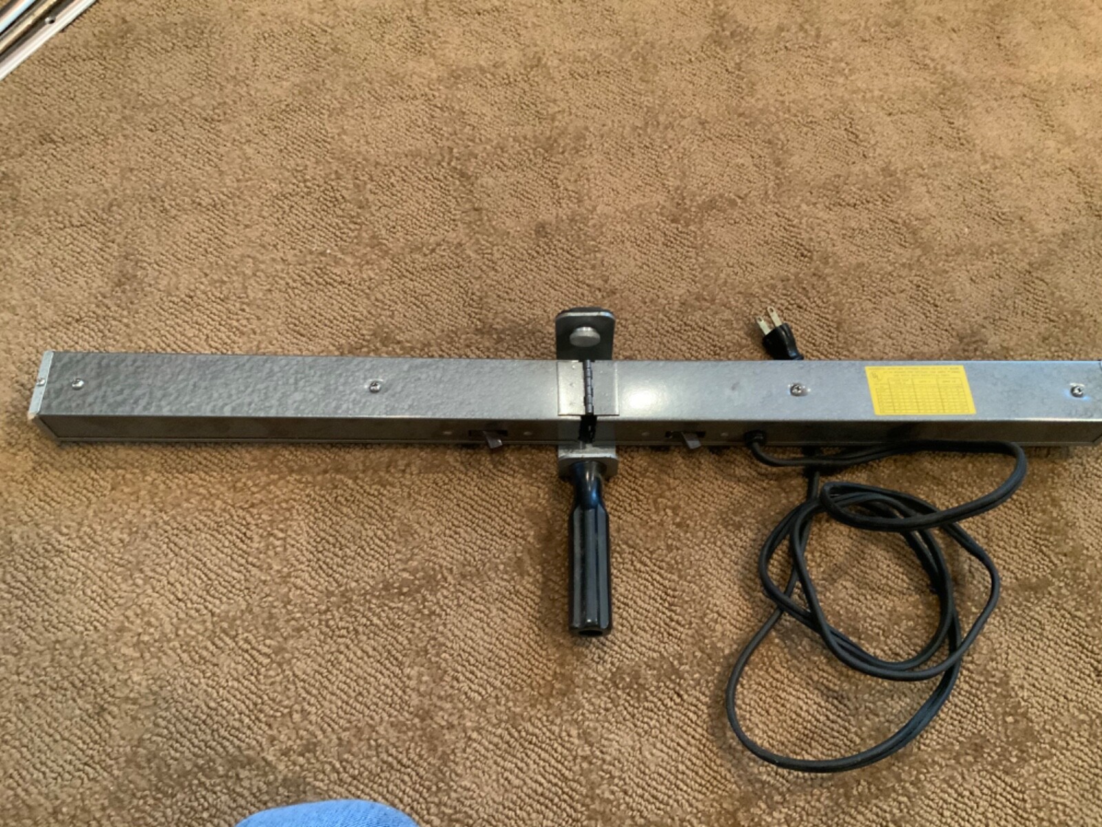 VINTAGE UNBRANDED 665 FOLDING PHOTO LIGHT BAR with SETTING GUIDE – 4 BULB
