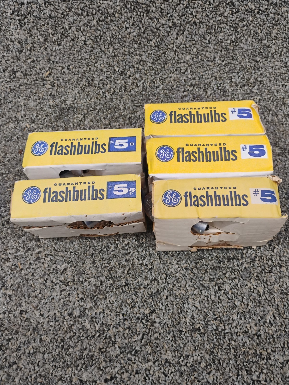 Vintage GE No. 5 & 5B Flashbulbs Lot of 17 Blue Clear Bulbs Partial Boxes USA