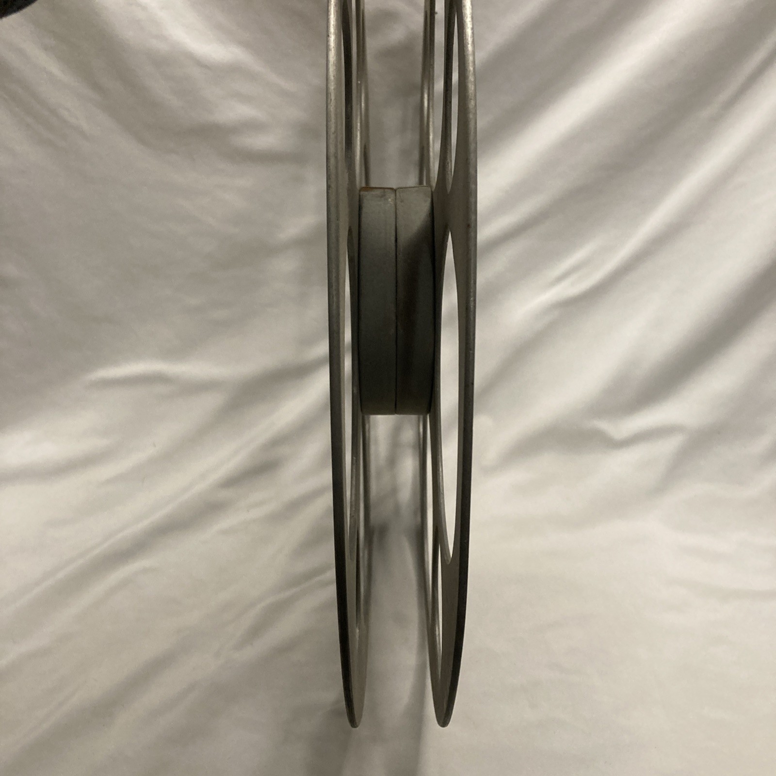 35MM Aluminum Goldberg Brothers Bros Film Reel 17″ Fixed HUB 3000′ Foot Feet FT
