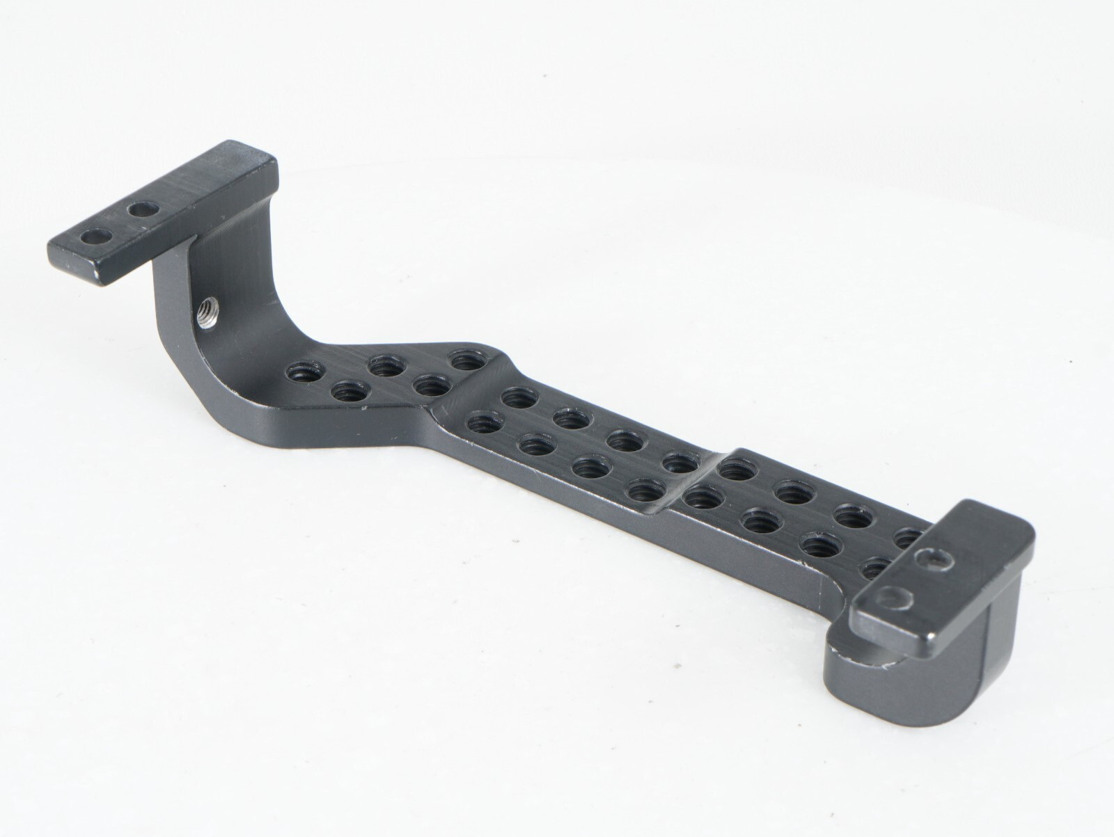 – MOVCAM LEFT SIDE BRACKET FOR SONY PMW-F5/F55 4K CAMCORDERS MFR# 303-1903-USED