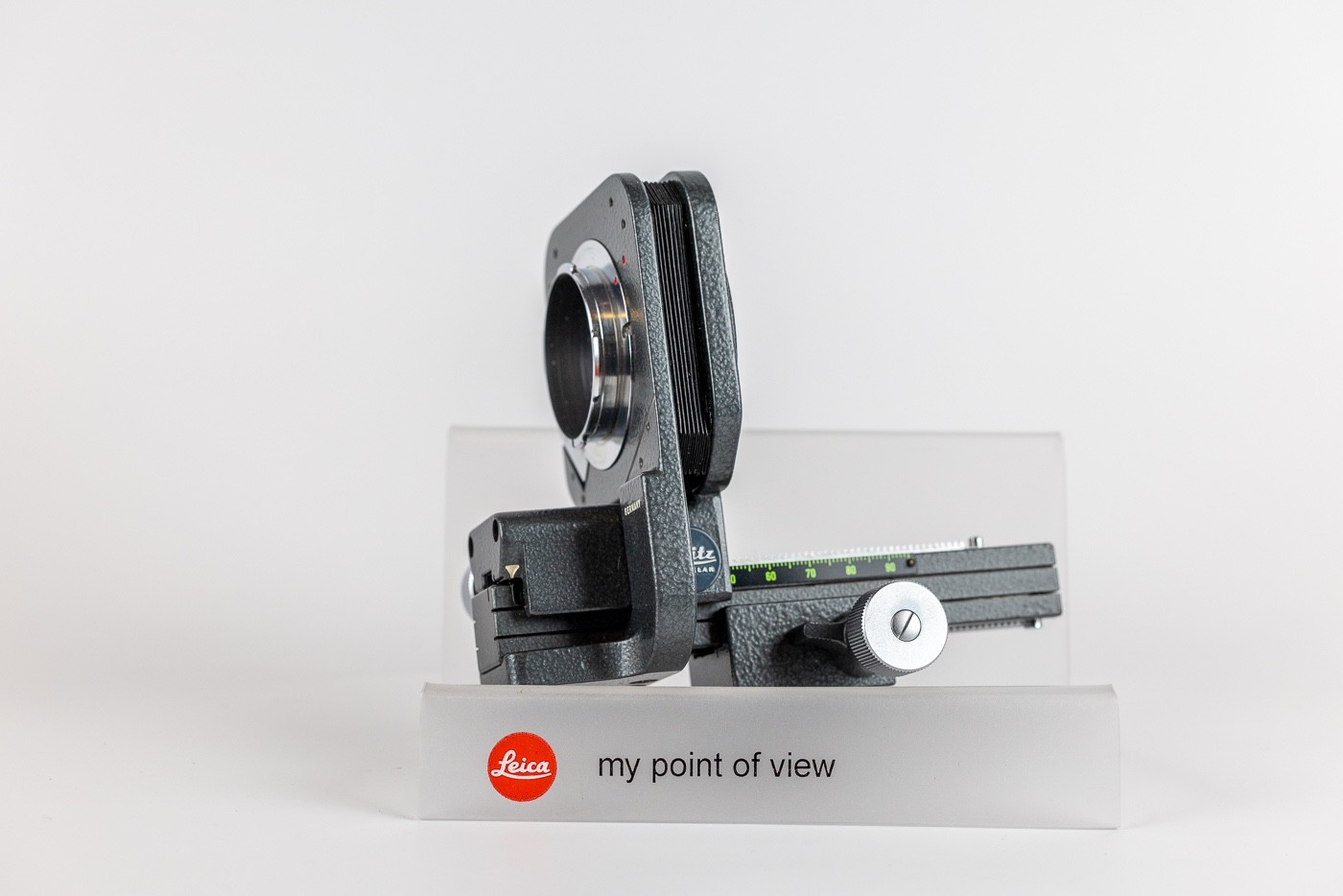 Leica 16556P Bellows w/ 16557Q Focusing Rail Macro System w/ Box M Mount