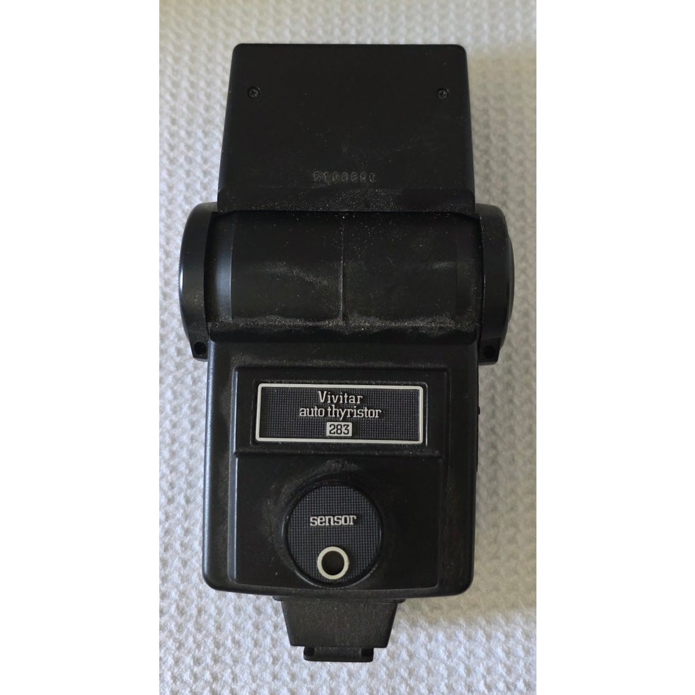 Vivitar 283 Auto Thyristor Flash Speedlight Hot Shoe Camera Flash Untested