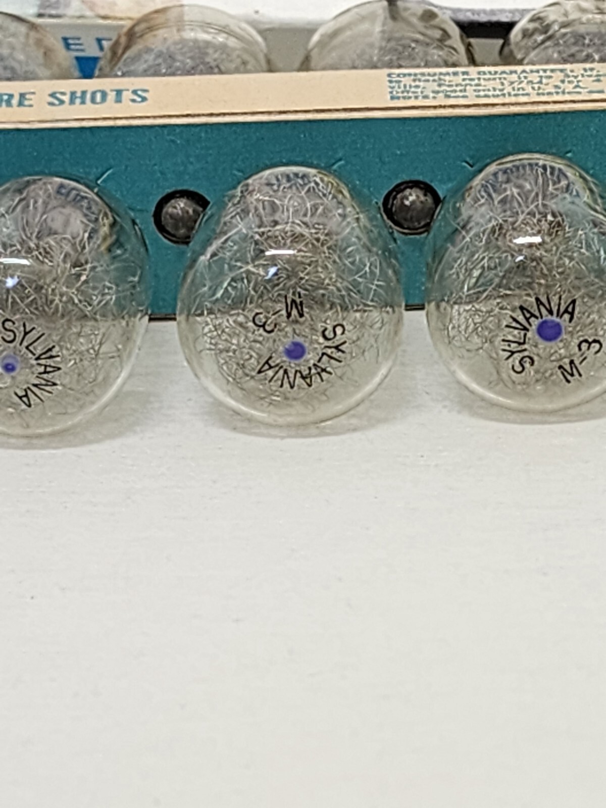 Vintage Sylvania/GE Flashbulbs Blue Dot M3, M3B – 14 Bulbs 3Blue 11 Clear Box