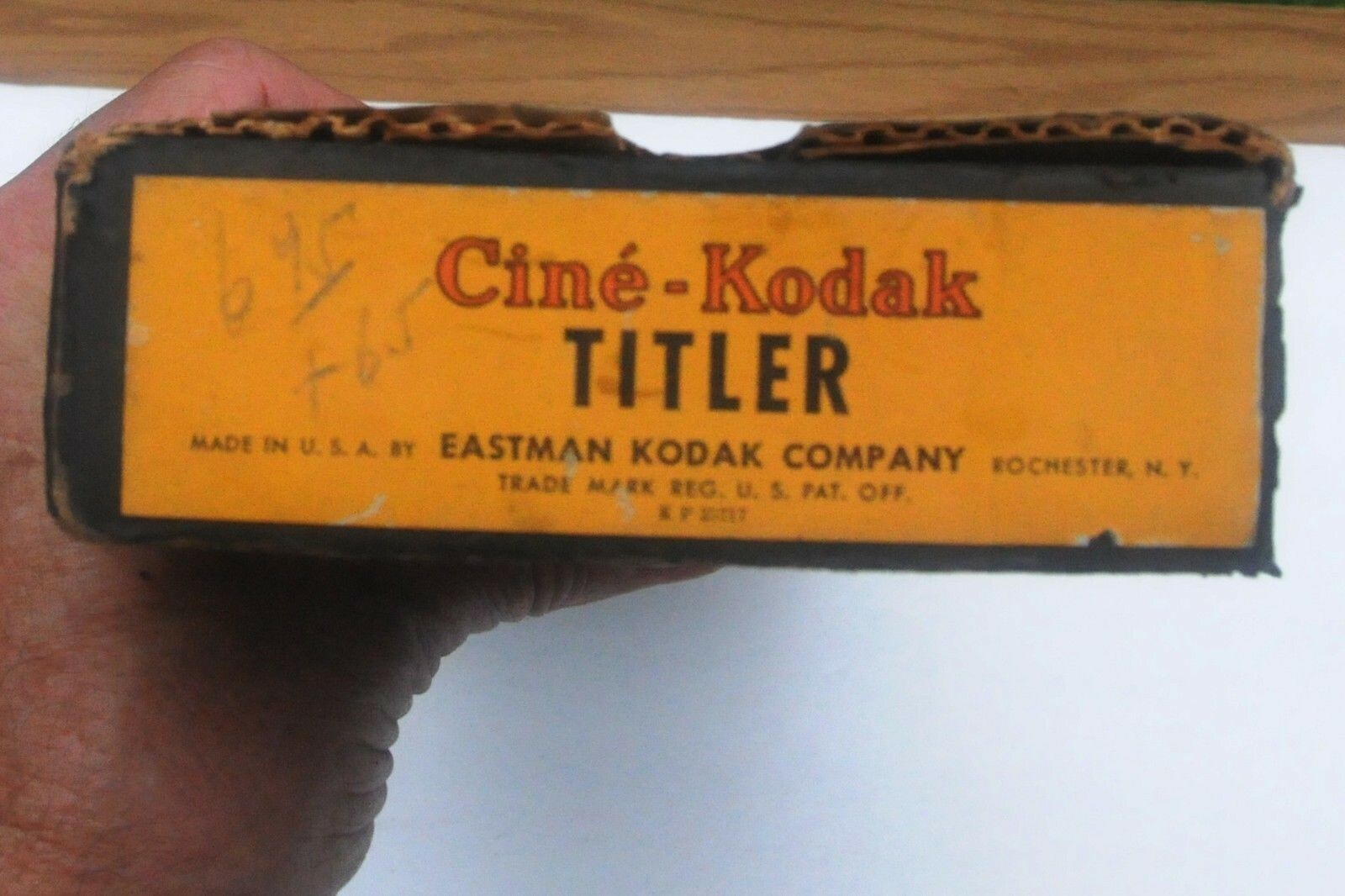 VINTAGE KODAK CINE TITLER for 16 mm cameras w/ masks & blanks New Old Stock