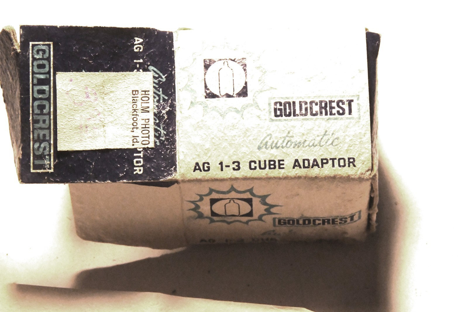 Vintage Goldcrest automatic AG 1-3 cube adaptor from Macau for camera