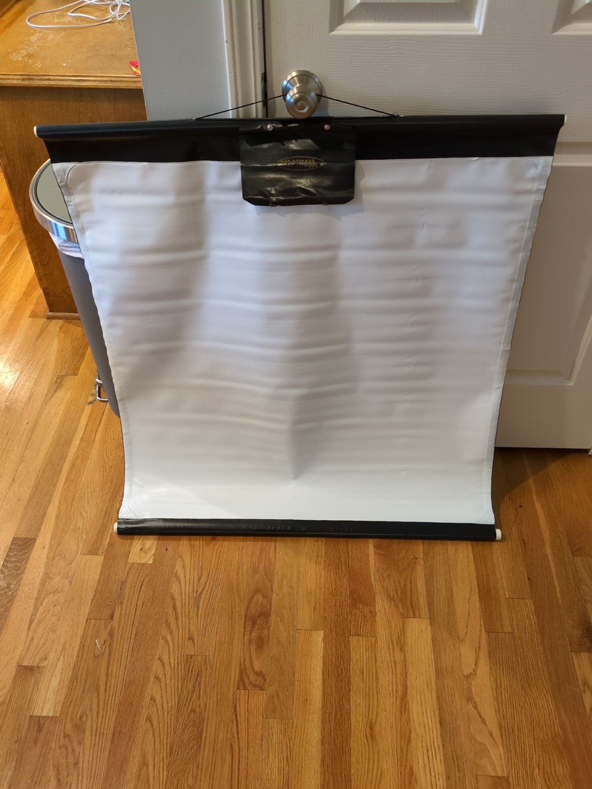 Minette 3′ x 3′ Screen V-C With Case And Original Box