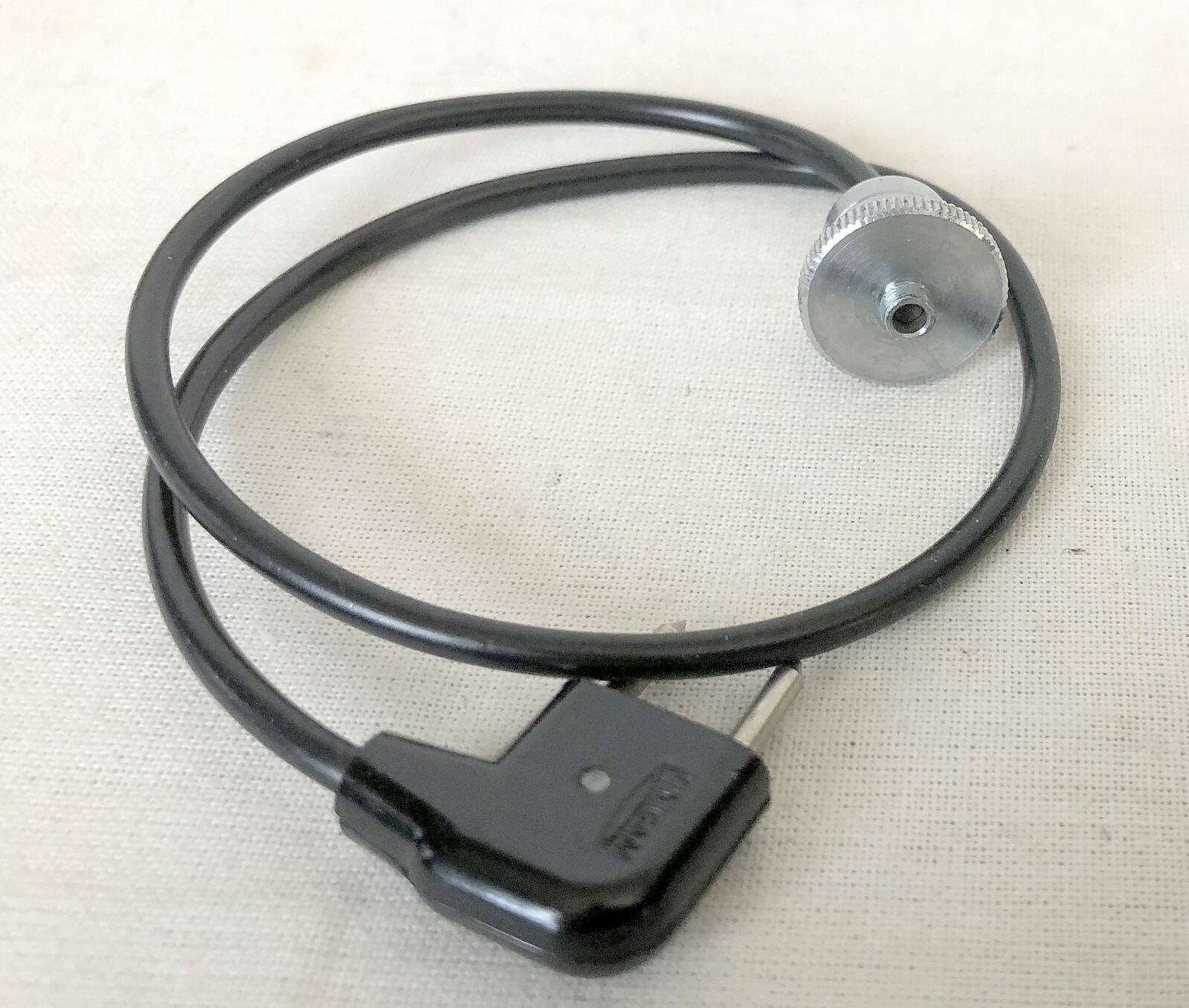 VINTAGE MINICAM SYNCHRON FLASH CORD No.311J made in Japan.
