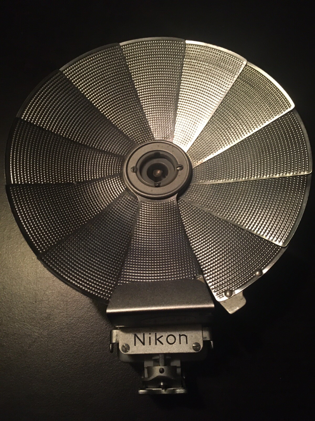 Rare Nikon Nippon Kogaku Tokyo Fan Flash w/ Original Leather Case