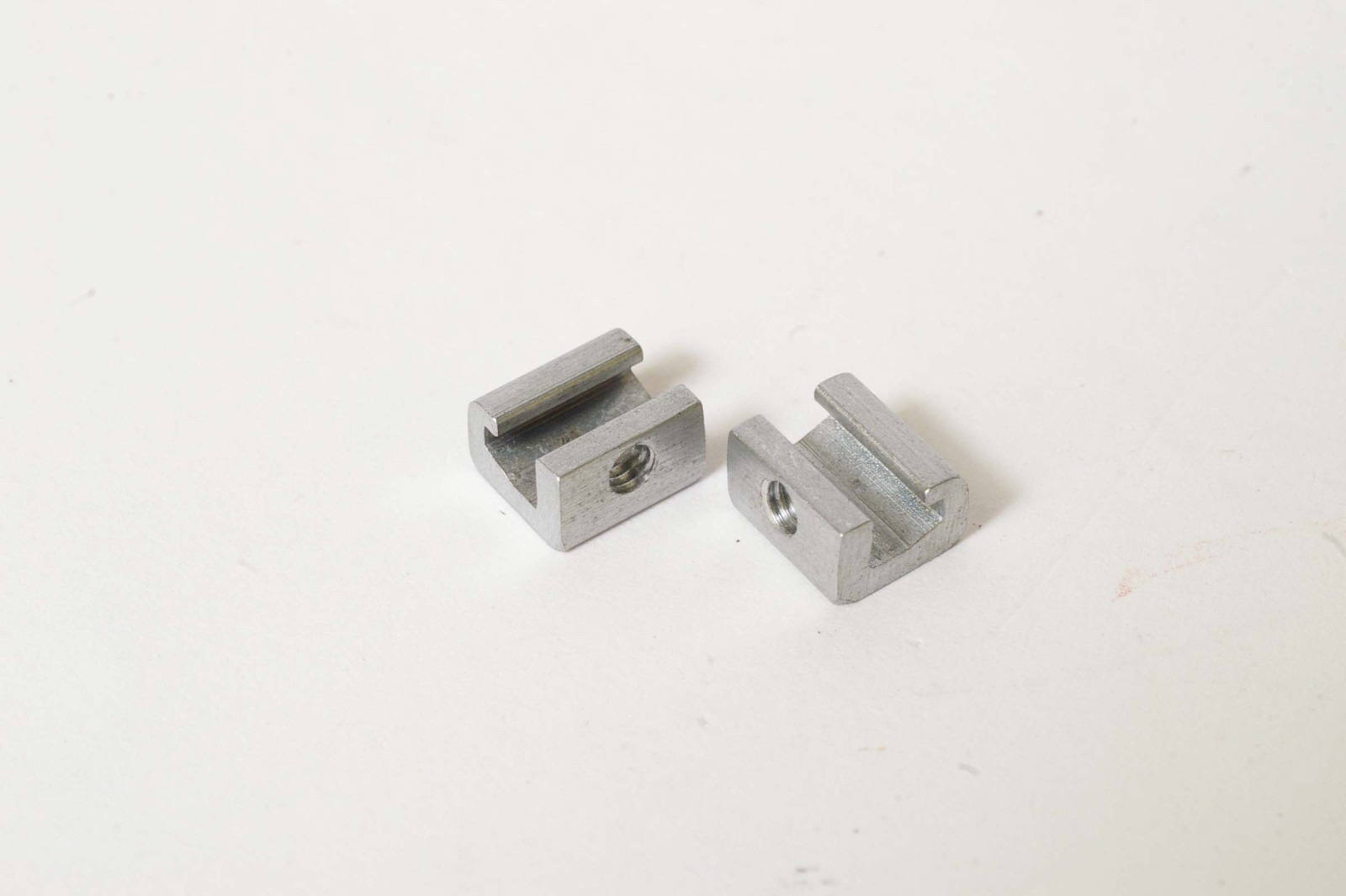 F93104~ Graflex Graphic Crown Speed Century Pair (2) Infinity Stops – 8mm Chrome