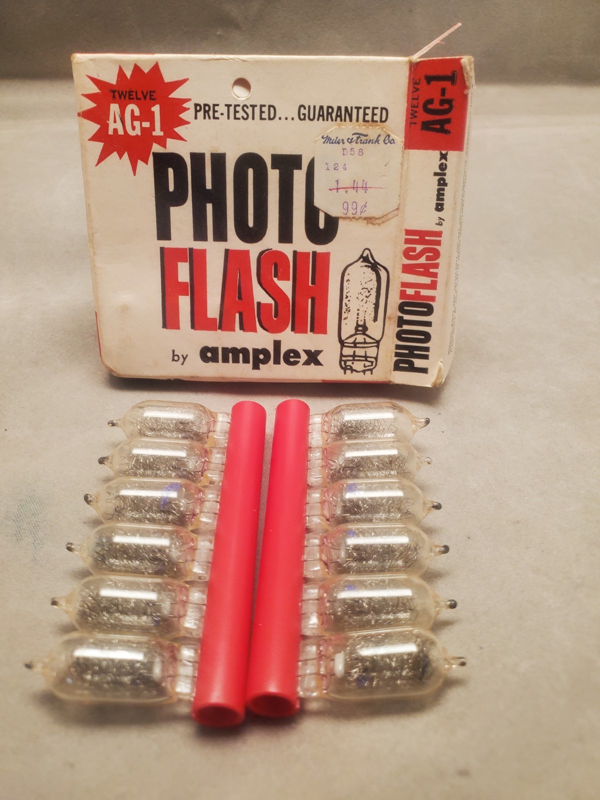 OLD VINTAGE Amplex Type AG-1 Photo flash 12 Pack