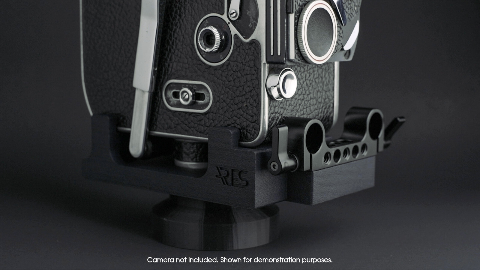 Ares RS Flat Base for Bolex H16 & H8 cameras.