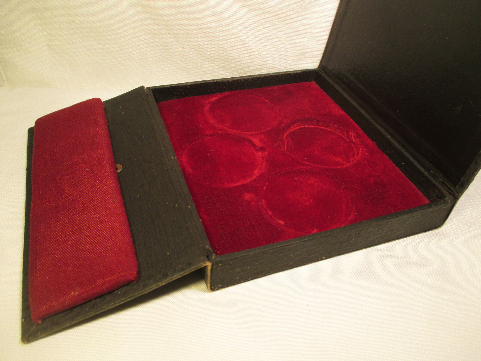 IHAGEE Dresden Genuine Photo Lens Case 1920s