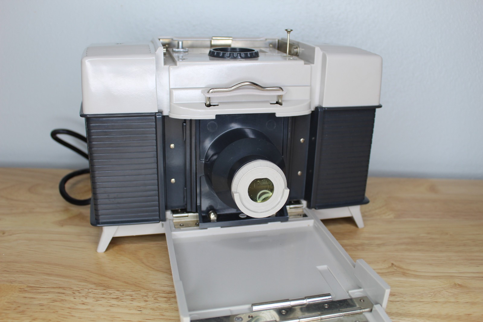 Polaroid Print Copier Model 240 with Box, Manual, Shutter Cable, and Filters