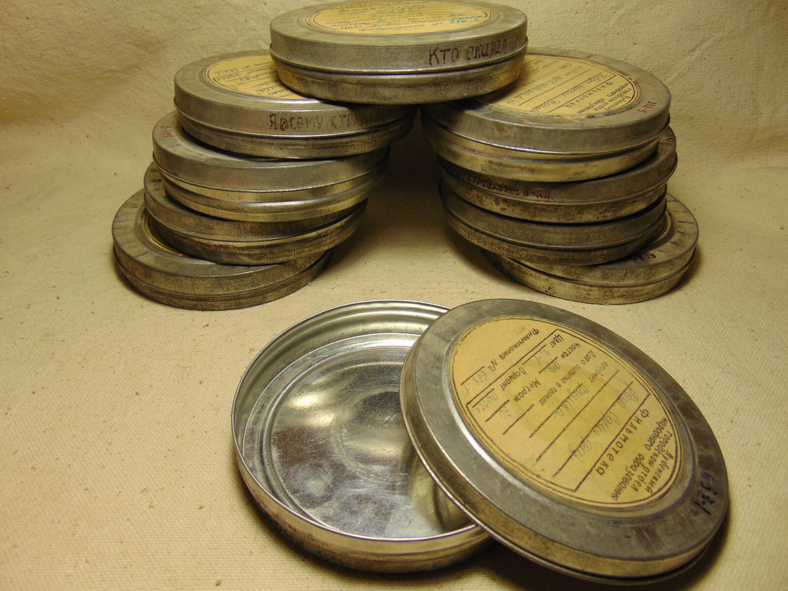 lot of 8pc empty 16mm Metal film can 5″ 200ft cinema movie storage tin case