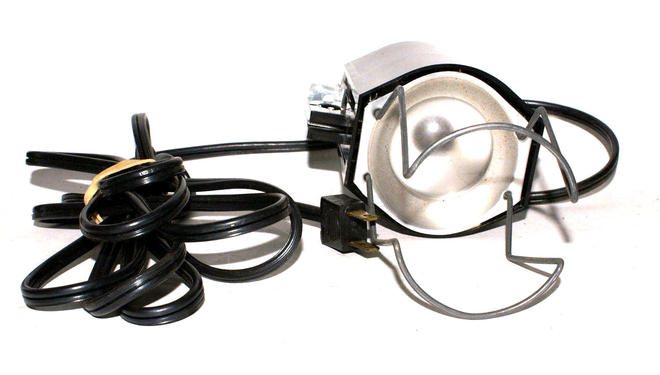 Kenco Model 3000 Movie Light, Lamp Type BDK, 100Watt 120Volt 60HZ-Tested