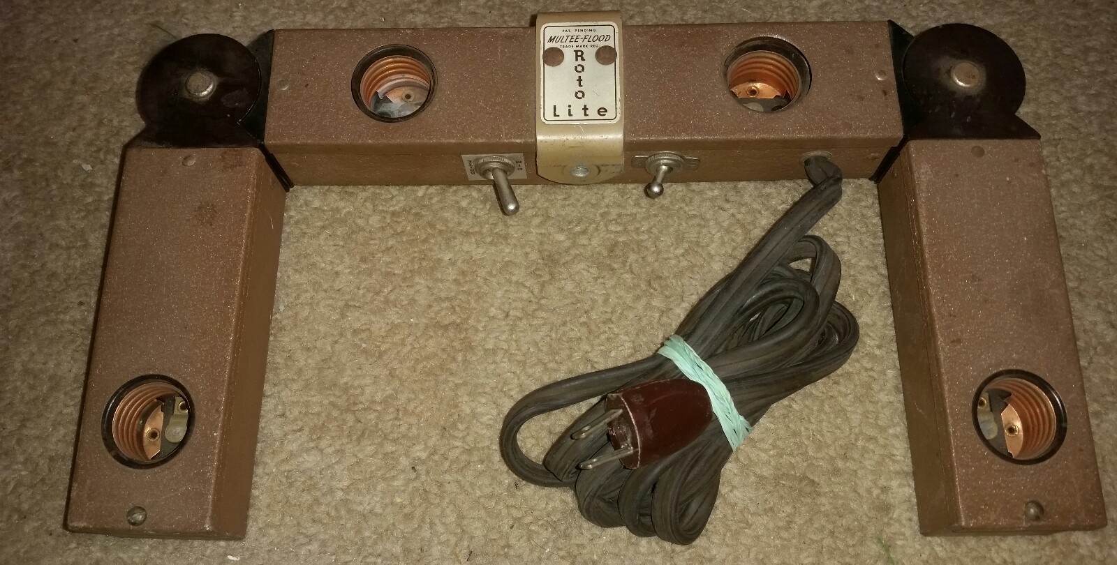 VINTAGE MULTEE-FLOOD ROTO LITE FOR PHOTOGRAPHY photo equipment ANTIQUE made USA