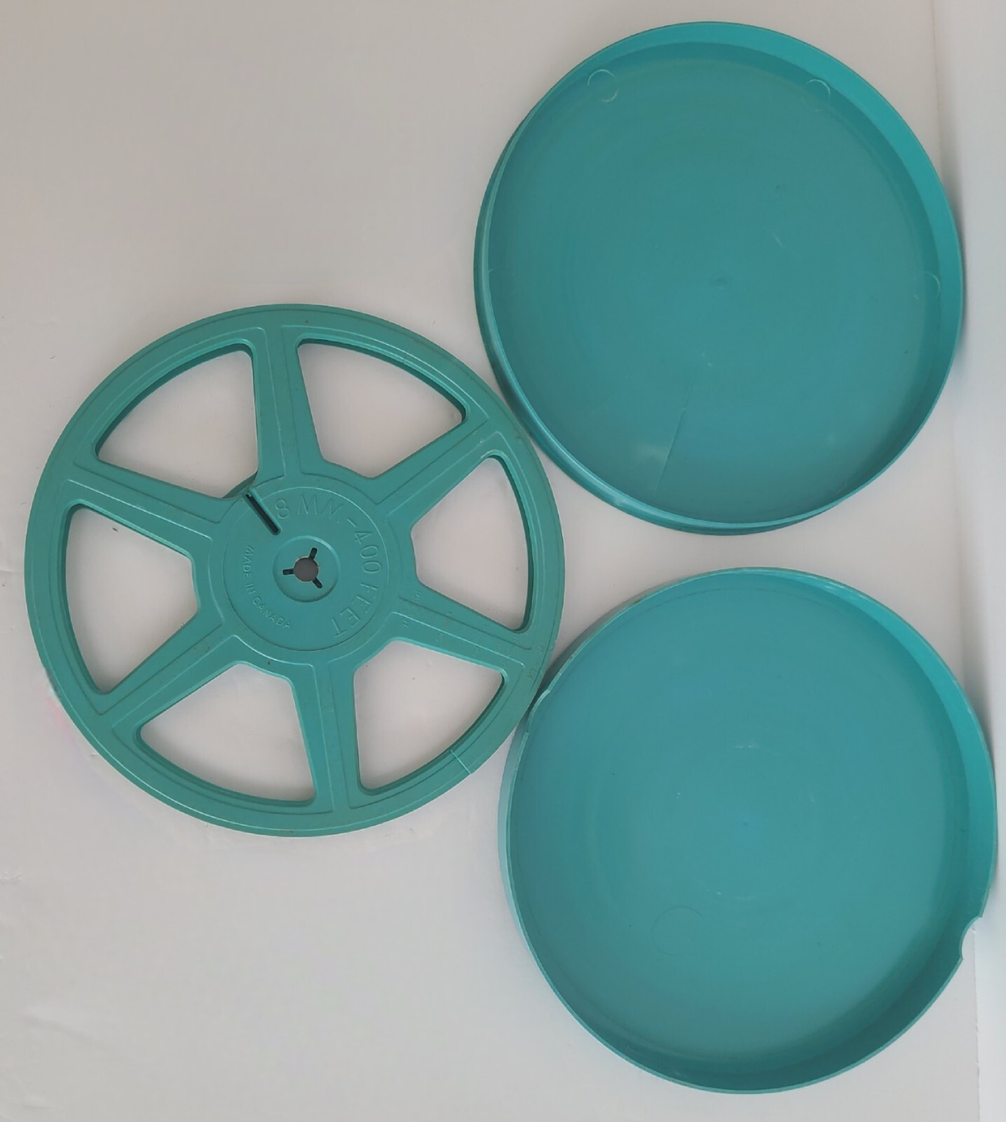 Vintage Set Of 5 Plastic Cases And Reels Dual 8mm 200 & 400 FT, Made In Canada
