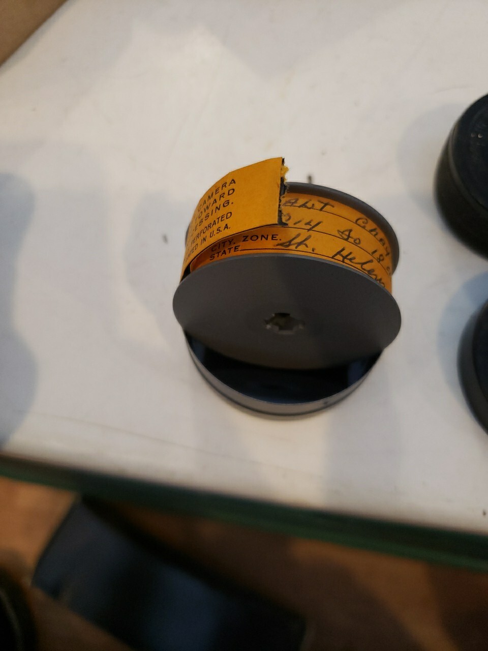 3-🎞️🌈 Vintage Kodak Color Film – Time Capsule in a Tin! 🌈🎞️ (E)