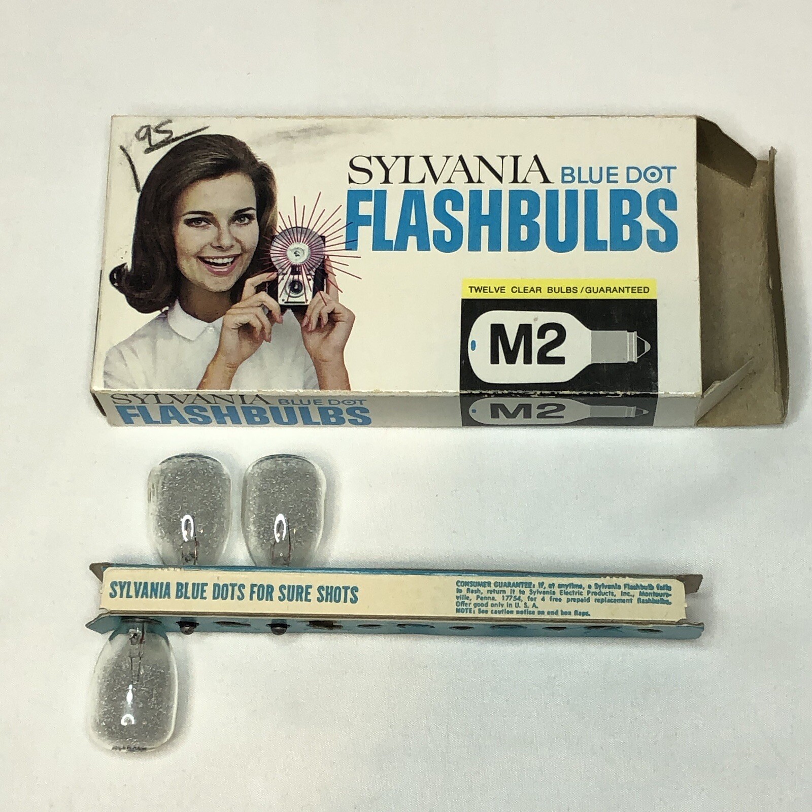 Vintage Sylvania Flashbulbs Blue Dot M2 M3 AG1B Bulbs Lot Assorted Mixed