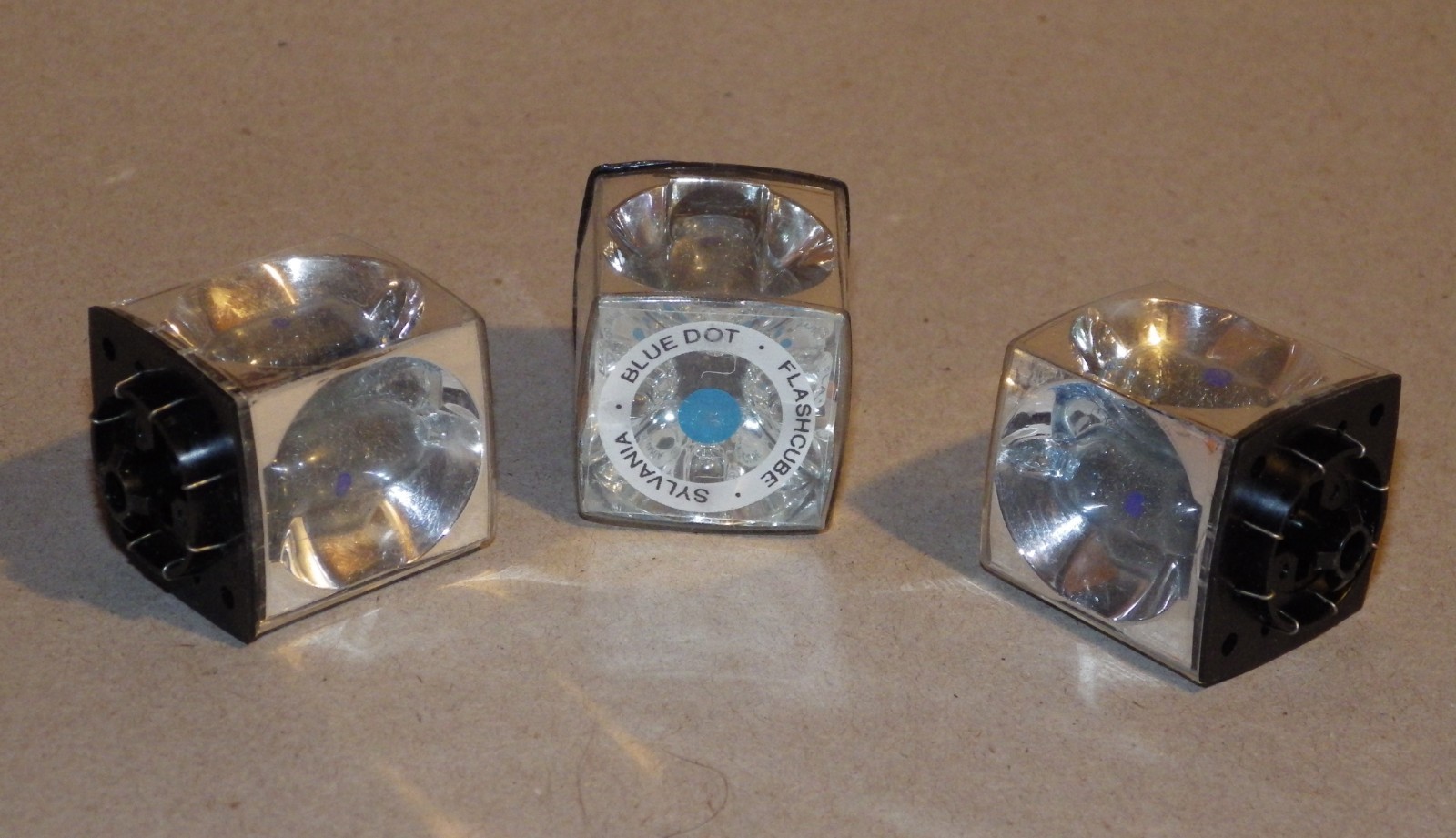 Sylvania Blue Dot Flashcubes 72 flashbulb