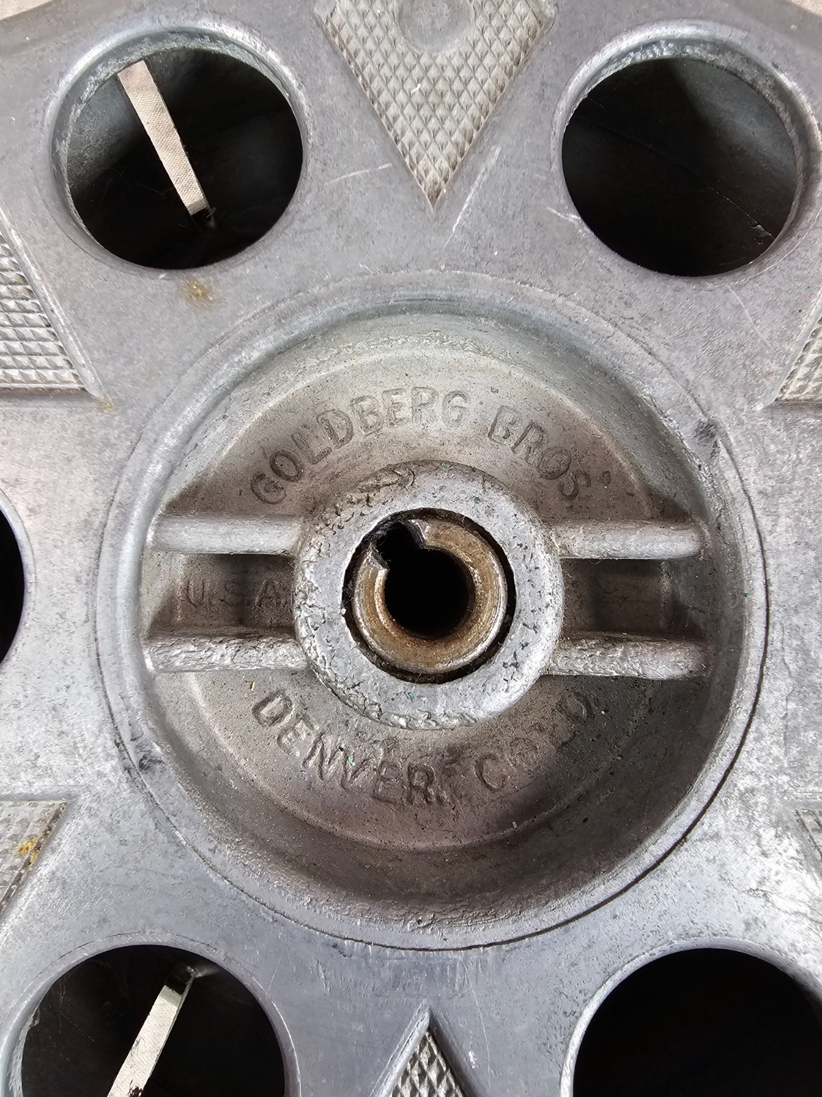 Vtg Goldberg Bros 15″ 35mm Cast Aluminum Movie Film 6 Hole Reel Denver 20 Min #1