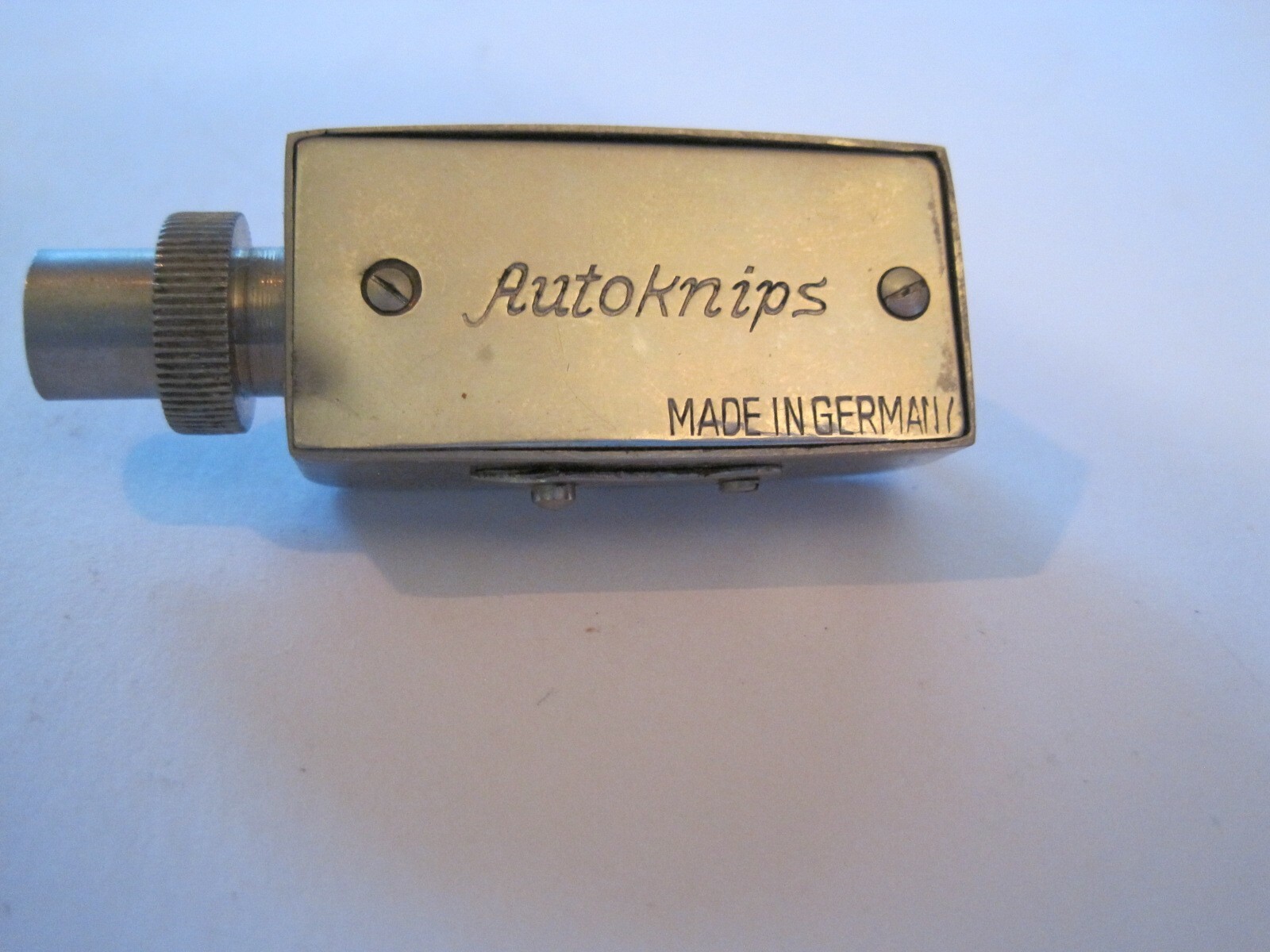 VINTAGE- AutoKnips- Delayed Action Release for Leica Camera-Preowned