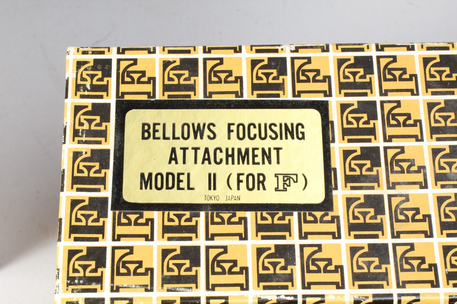 NIKON FOCUSING BELLOWS & SLIDE COPYING ATTACHMENT IN THE BOX VERY CLEAN