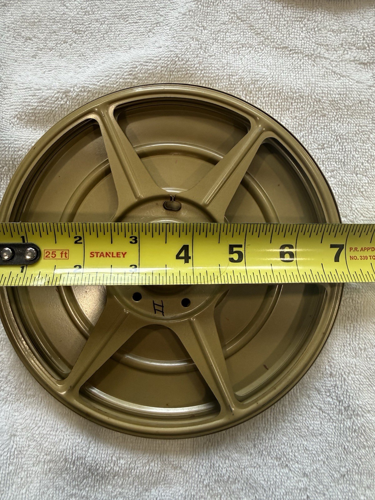 8mm Film-reel Canisters With Storage Case. All Canisters Are Empty-no Film.