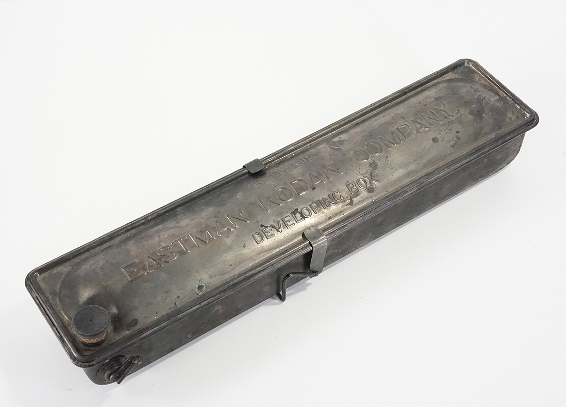 KODAK NO. 2 BROWNIE DEVELOPING TANK/cks/220051
