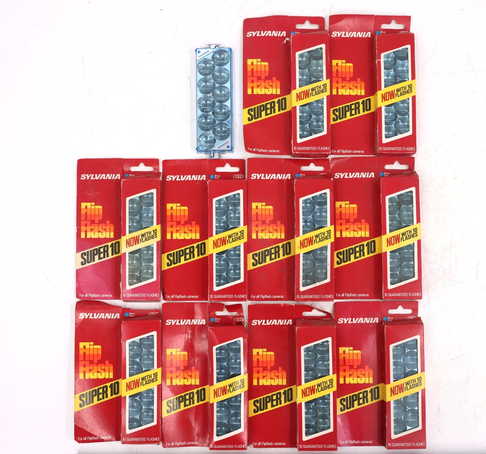 Lot of 11 – Sylvania Blue Dot Flip Flash Super 10 Flashes in Each Box