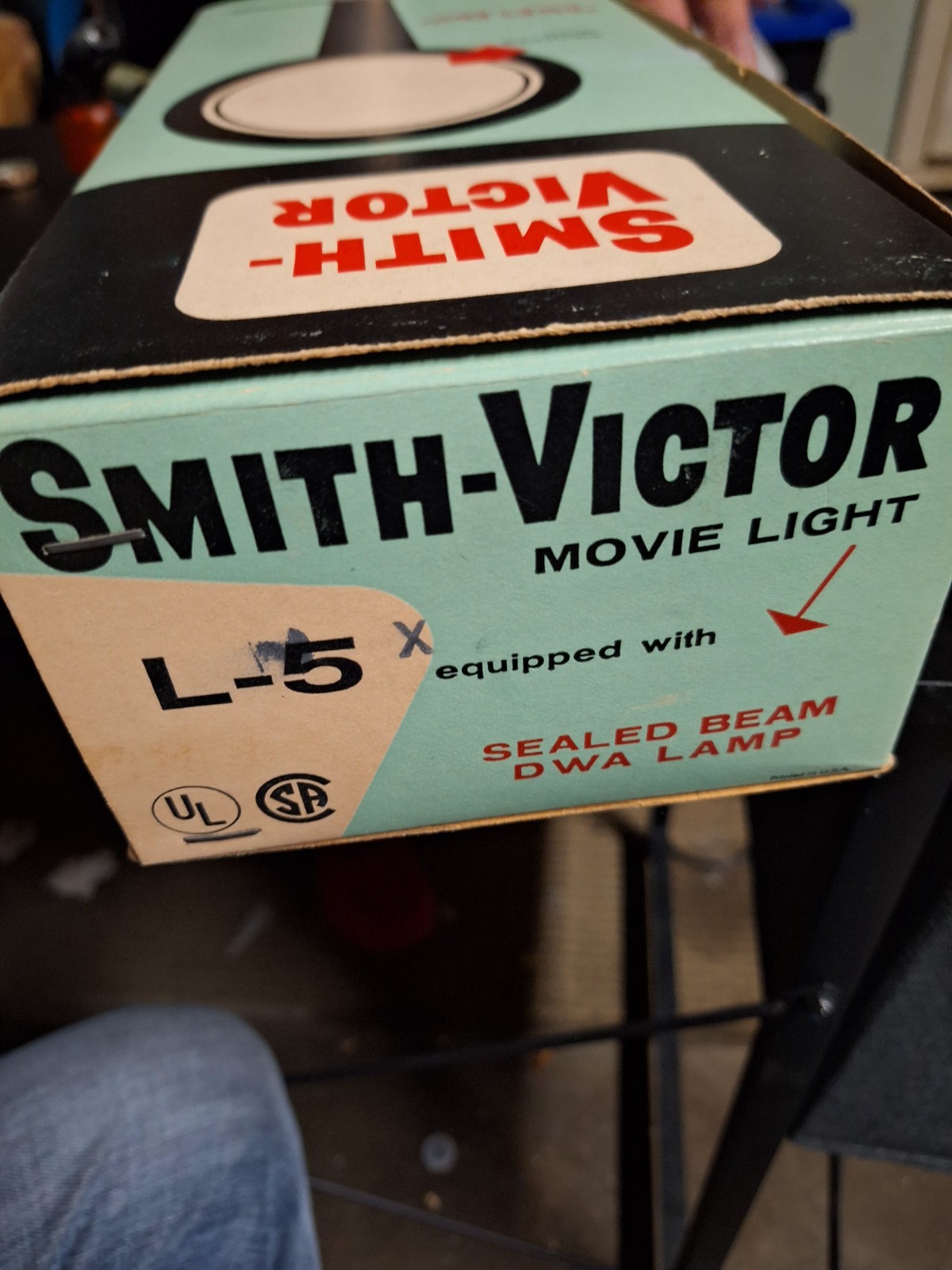 Smith-Victor Model L-5 Compact Movie Light 1962 GE Beam NOS Complete W/ User Gui