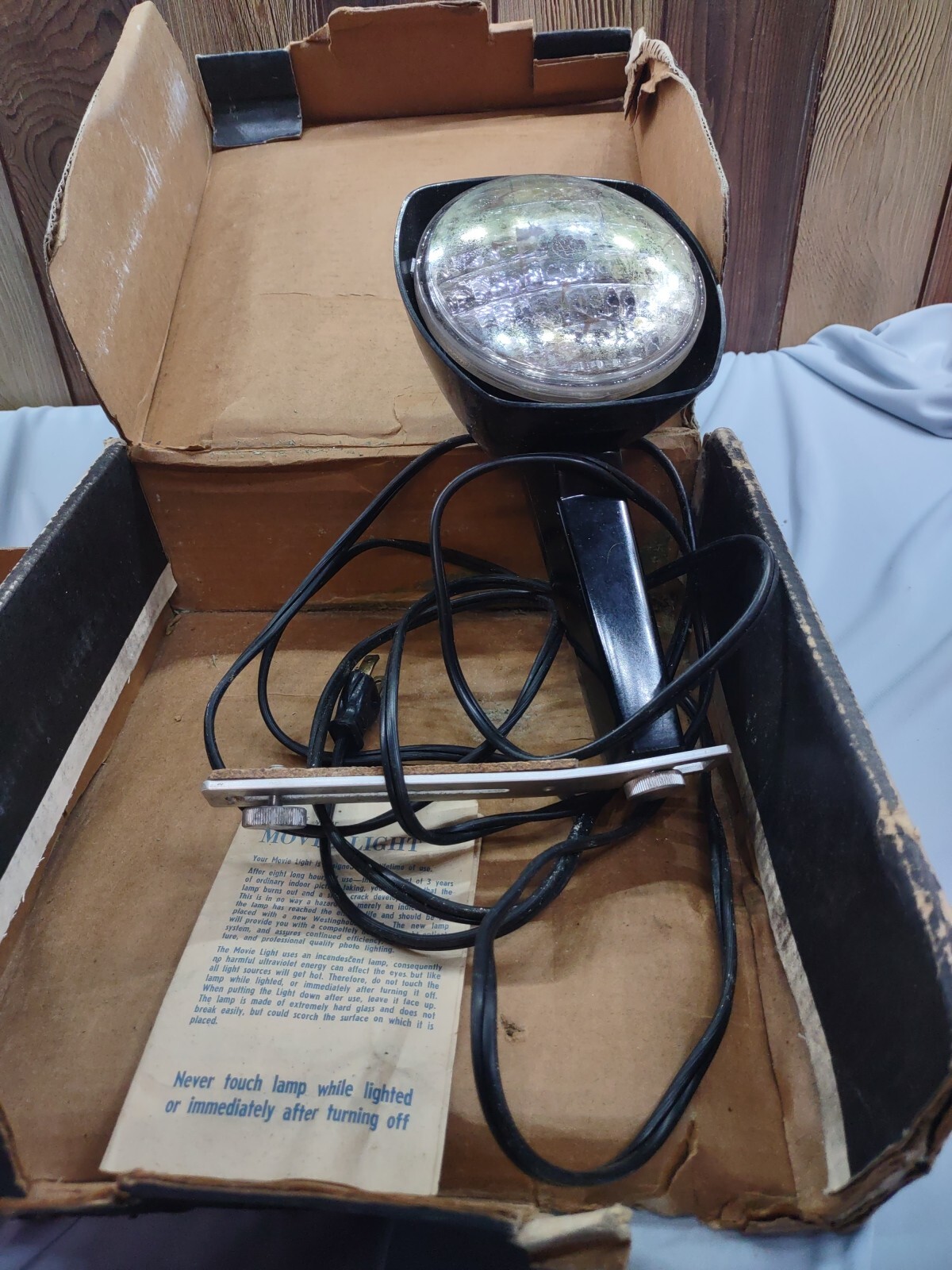 Westinghouse Deluxe 77 Sealed Beam Movie Light With Box VTG