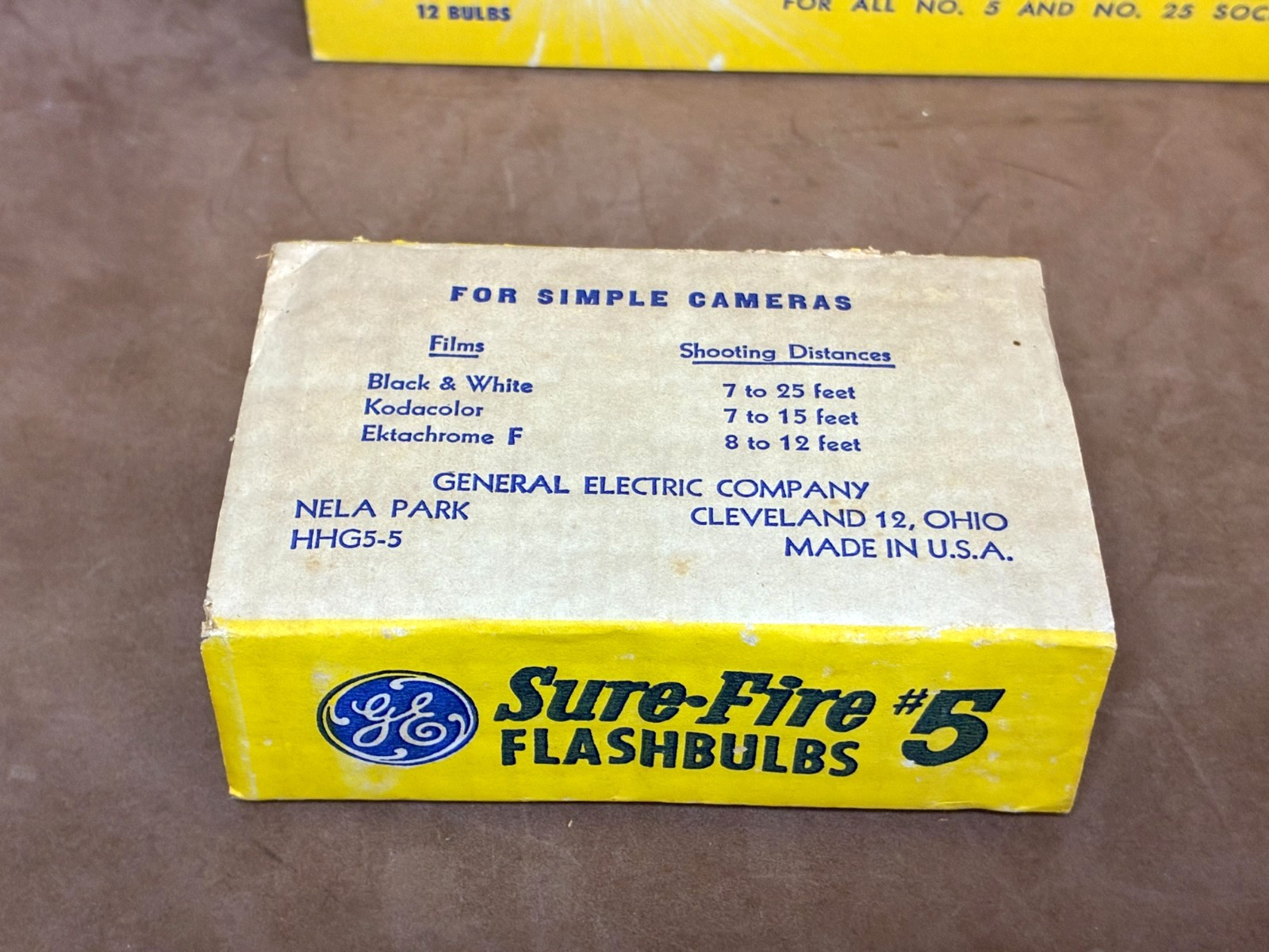 Vintage GE GENERAL ELECTRIC Sure Fire #5 Flashbulbs ~ New Old Stock ~ 12 Bulbs
