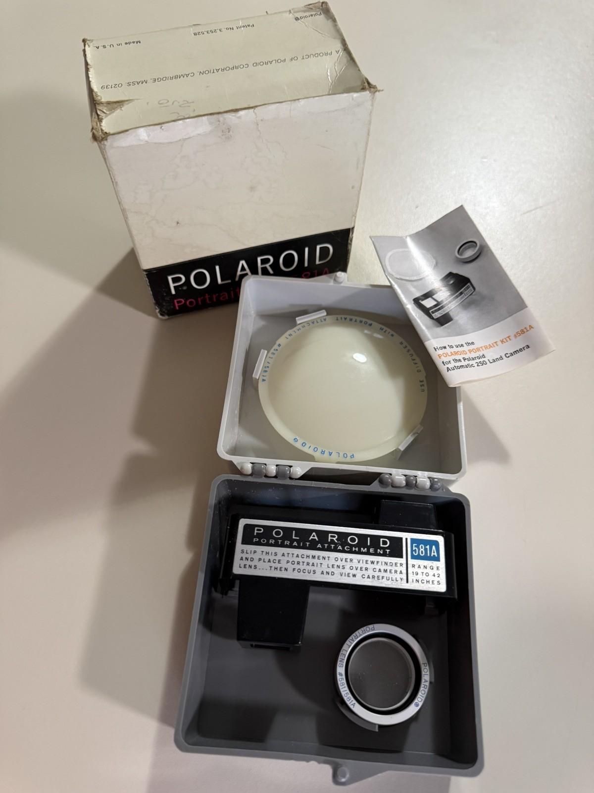 Polaroid Portrait Kit 581A for Polaroid Auto 250 Land Camera Complete Original