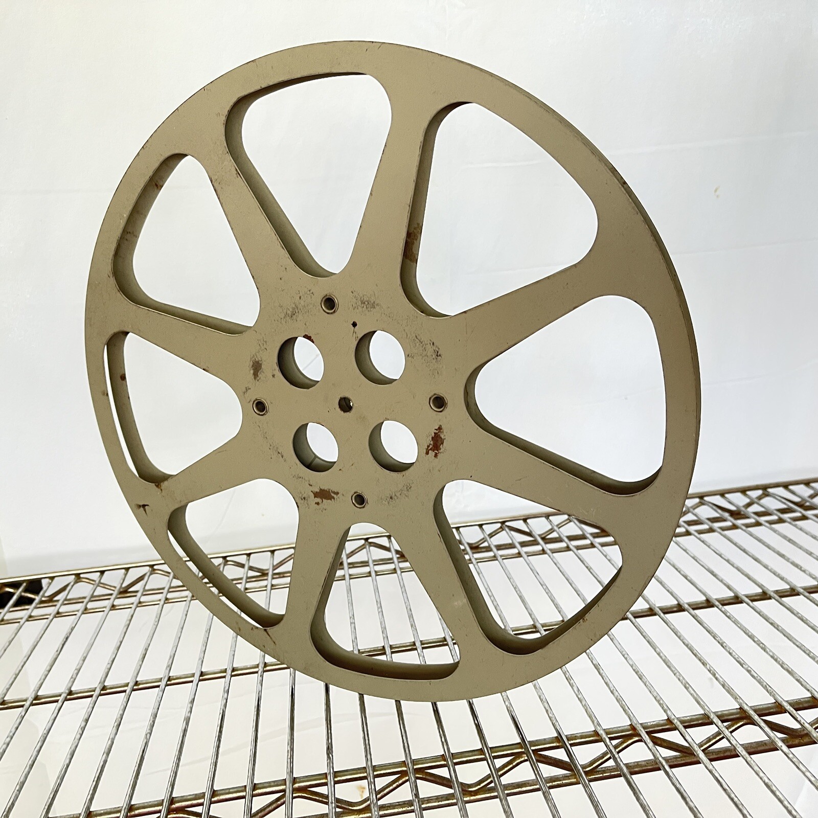 Vintage 16mm Film Reel 1600 ft 13 3/4″ Grey Metal USA Deco Wall Cinema Hollywood