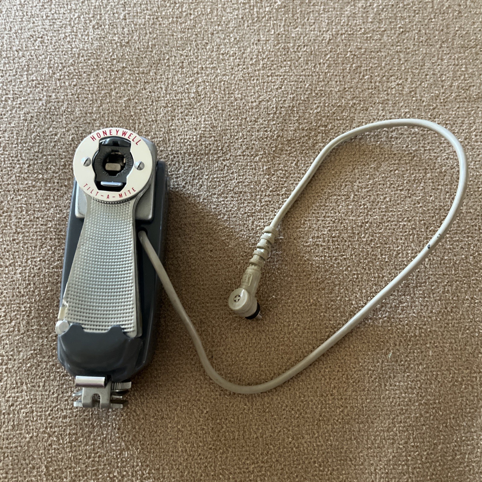 Honeywell Tilt-A-Mite Vintage Flash For Camera. Only Has Capacitor, No Battery.