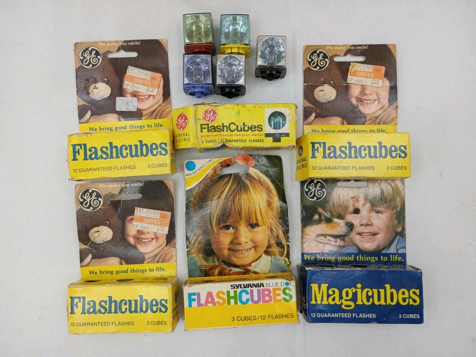 Vintage GE Flash Cubes & Magicubes Lot Of 23 Cubes, 1970s Camera Accessories