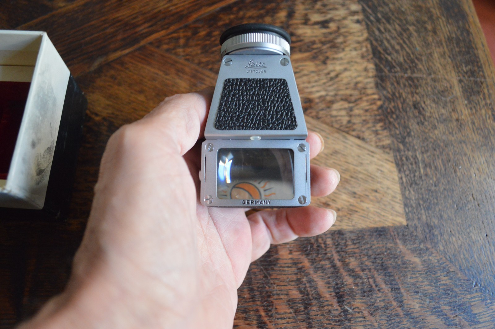 LEICA LEITZ WETZLAR LEICA BRAND VISOFLEX OTXBO PRISM VIEW FINDER WITH BOX