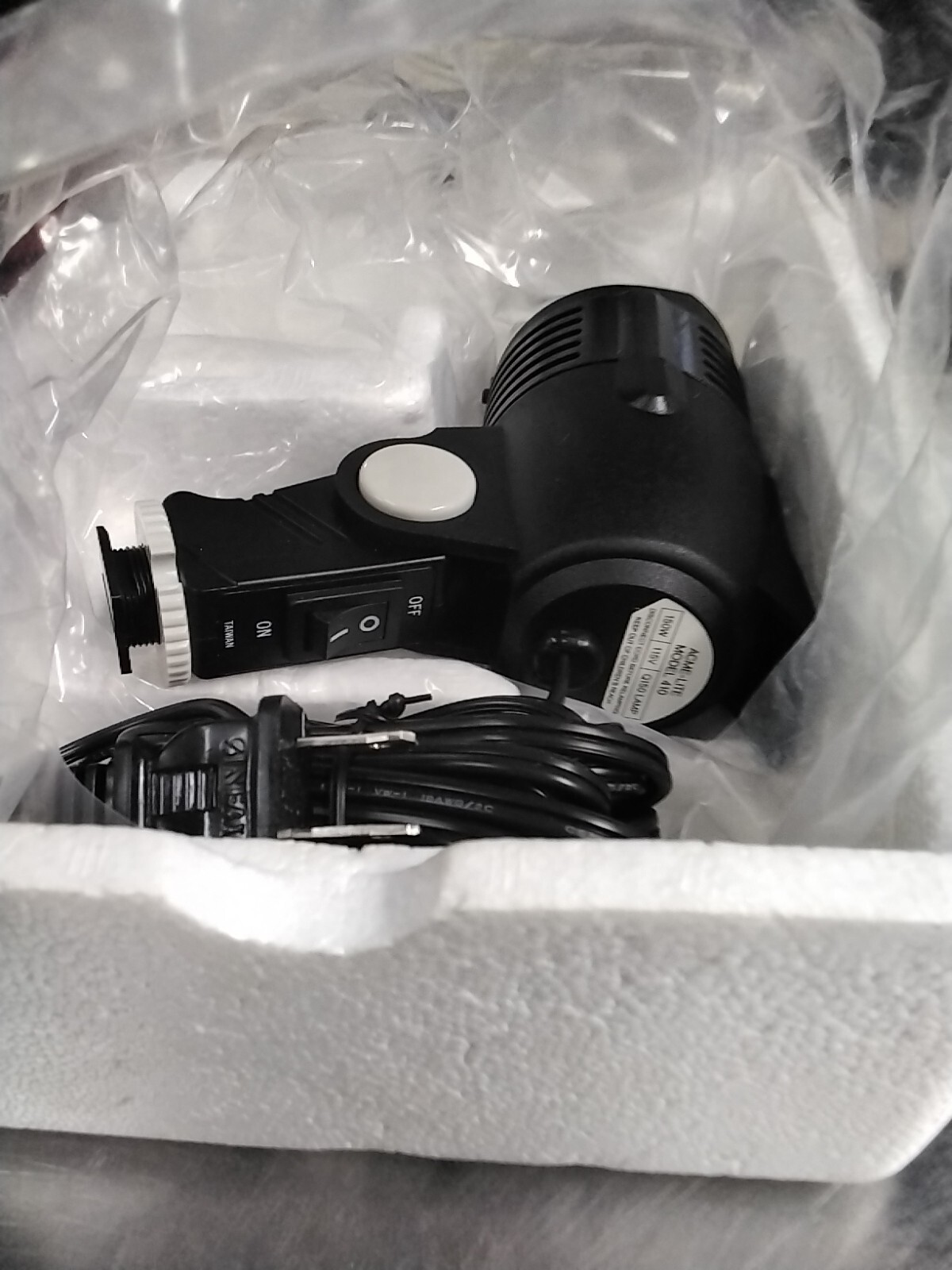 NEW ACME-LITE LUMINEX CAMERA MOUTED VIDEOLITE BULB NOT INCLUDED MODEL 410