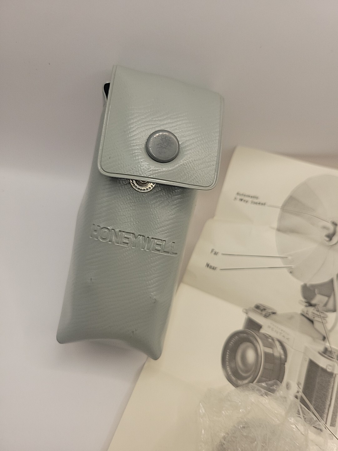 Vintage Honeywell Tilt-A-Mite Camera Equipment Flash Collapsible Fan NOS Z8