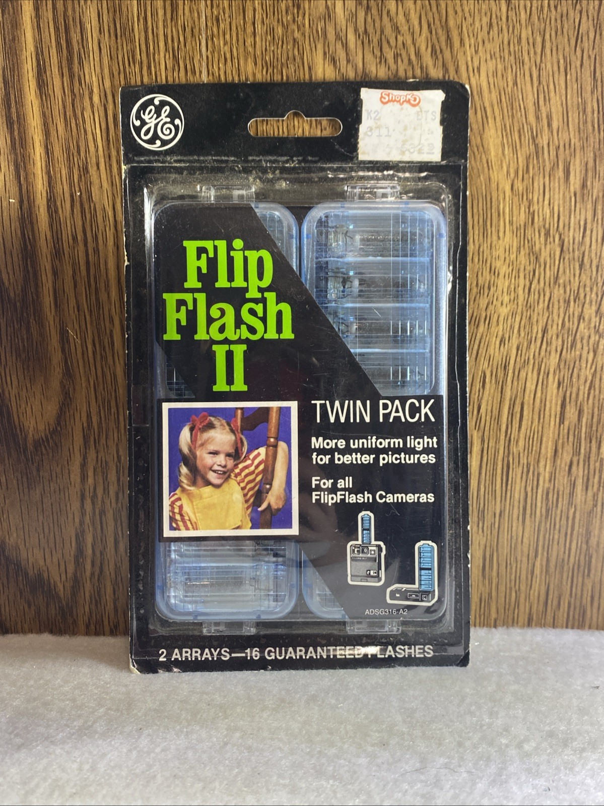 Vintage GE Flip Flash II Twin Pack 16 Flashes 2 Arrays