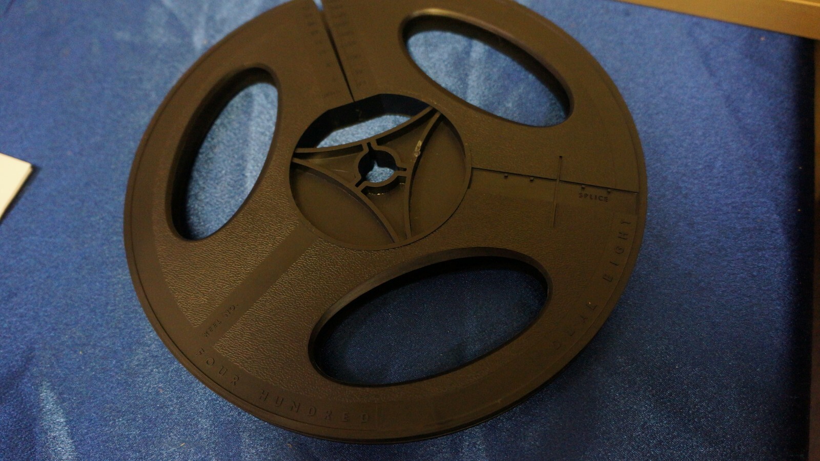 LOT OF 3 BAIA 400 8MM REELS WITH PLASTIC CASE OVER 5″
