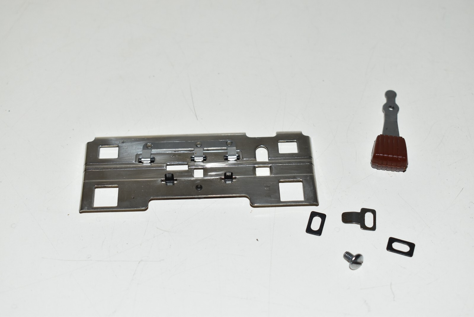 Ampro Futurist 8 Parts: Parts in back of lens and Knob