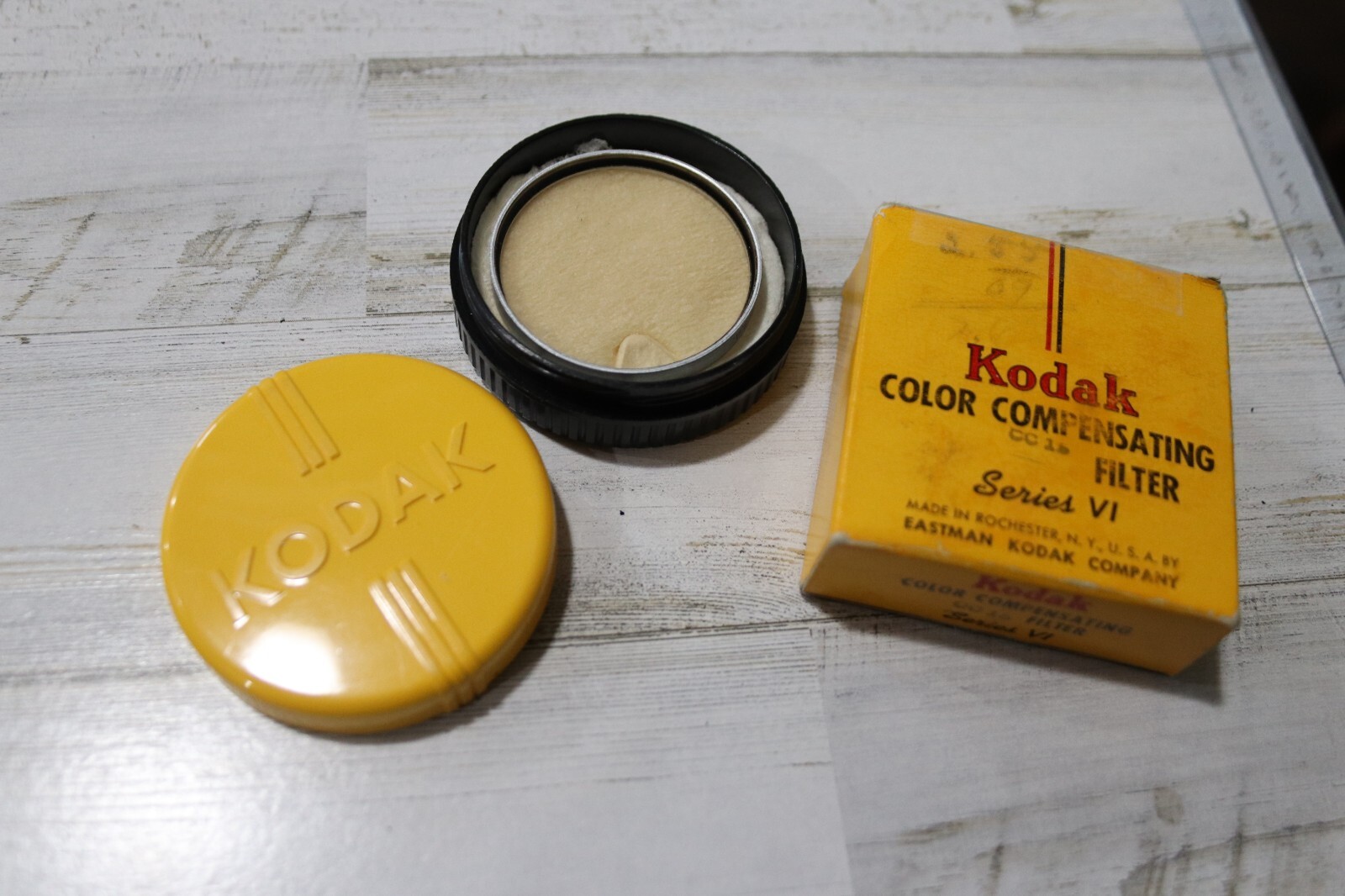 Kodak Series VI CC15 color compensating filter