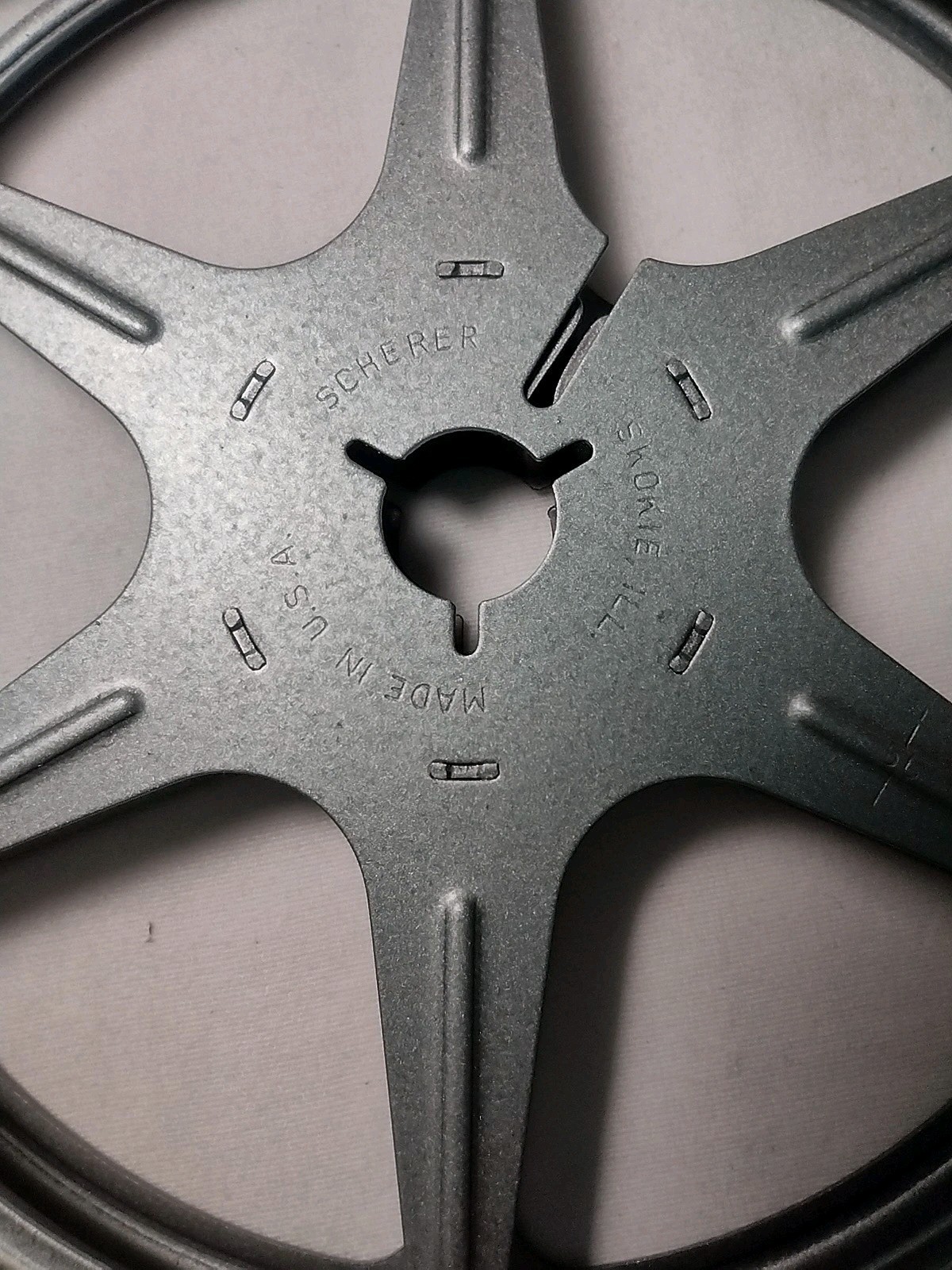 Vintage Scherer Dual 8mm Film Can and Reel 5″