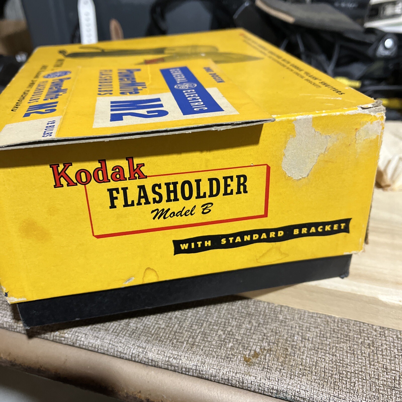 VINTAGE 1950’S KODAK STANDARD FLASHOLDER Orig box, Book And More See Pictures