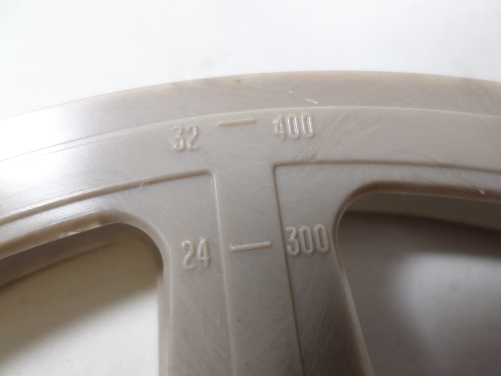 SUNSET Super8 Reel And Can Set Cat. No. PL-400S