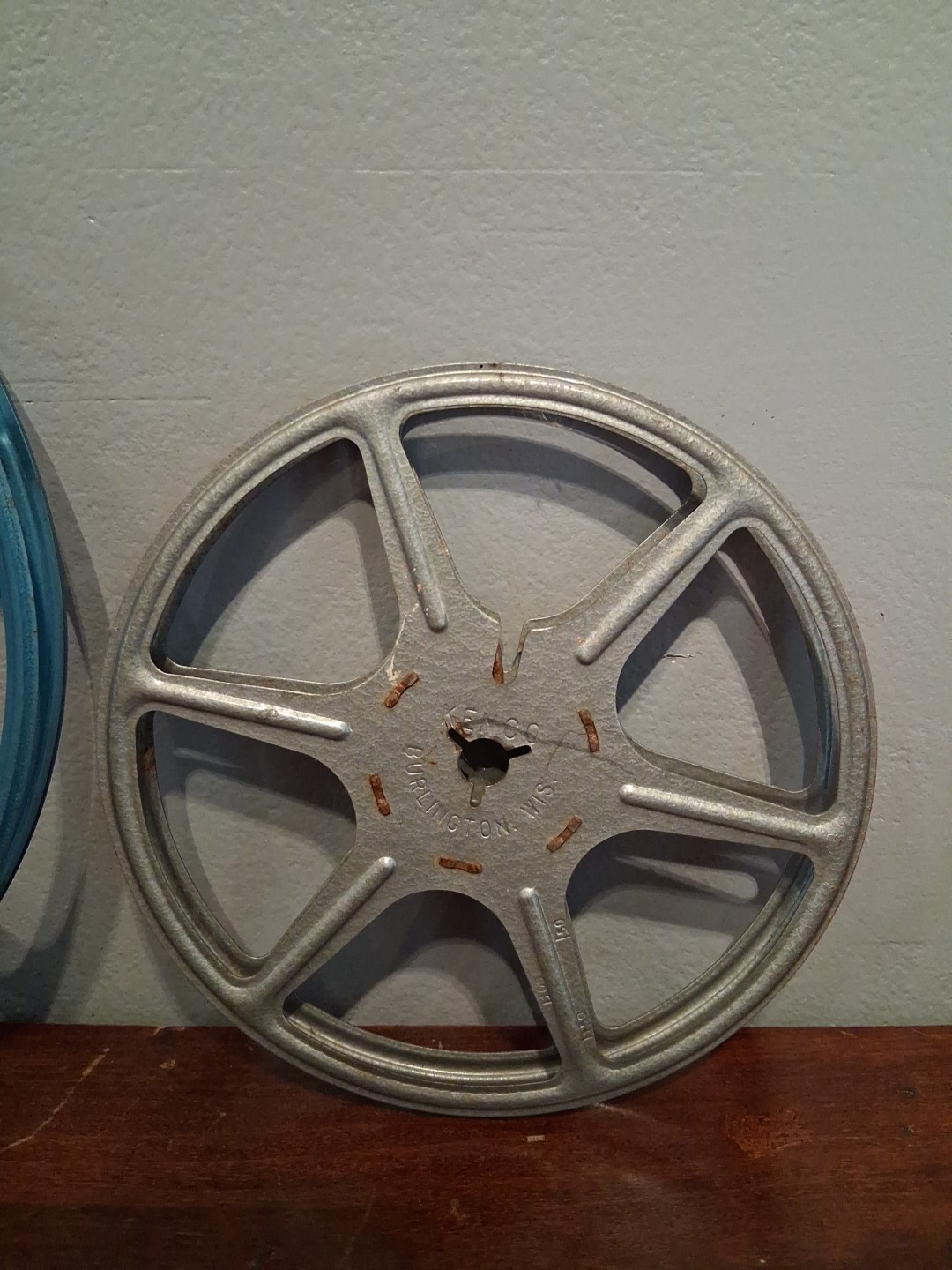 TWO VINTAGE METAL MOVIE REELS 1 COMPCO 1 KENCO USED CONDITION