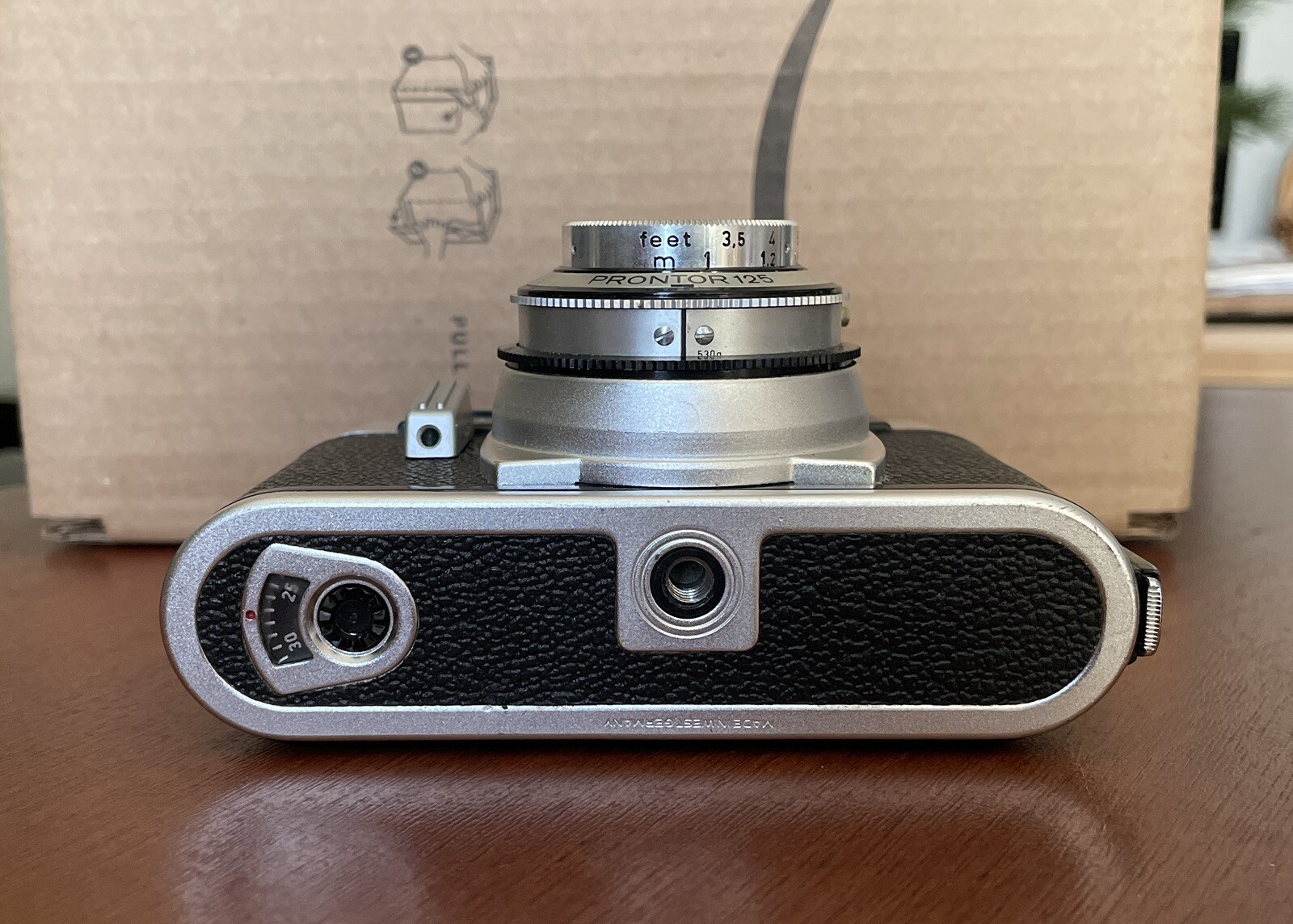 Zeiss Ikon Colora 35mm Camera, Novicar f2.8 50mm Lens Prontor Shutter NOT Tested