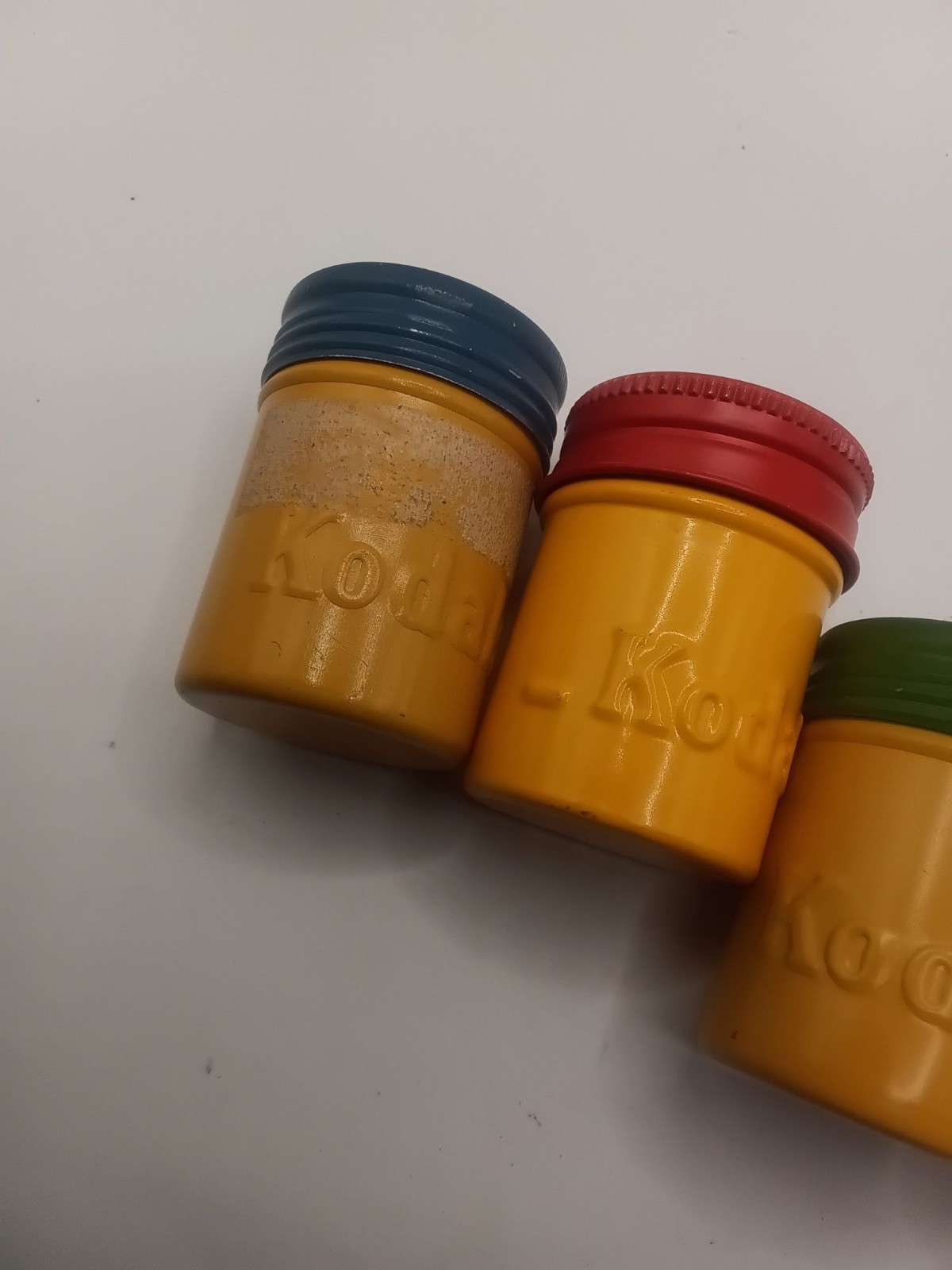 KODAK VINTAGE METAL FILM COLOR CANNISTERS SET OF 8 NICE COLORS